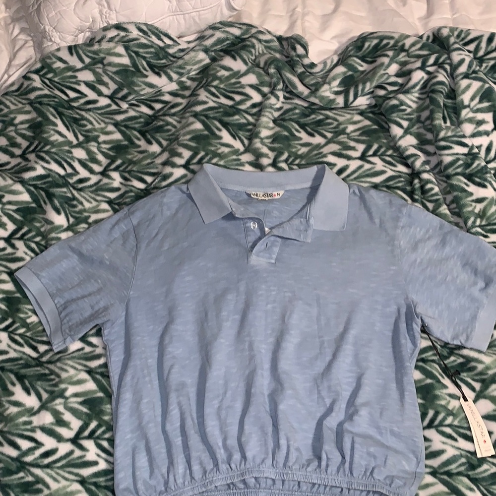 Cute blue cinched top 🦋🐟👕